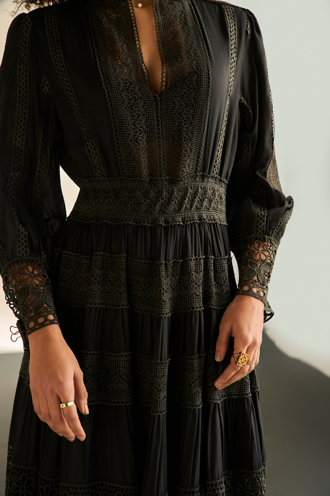 THE ATELIER LACE DRESS - BLACK