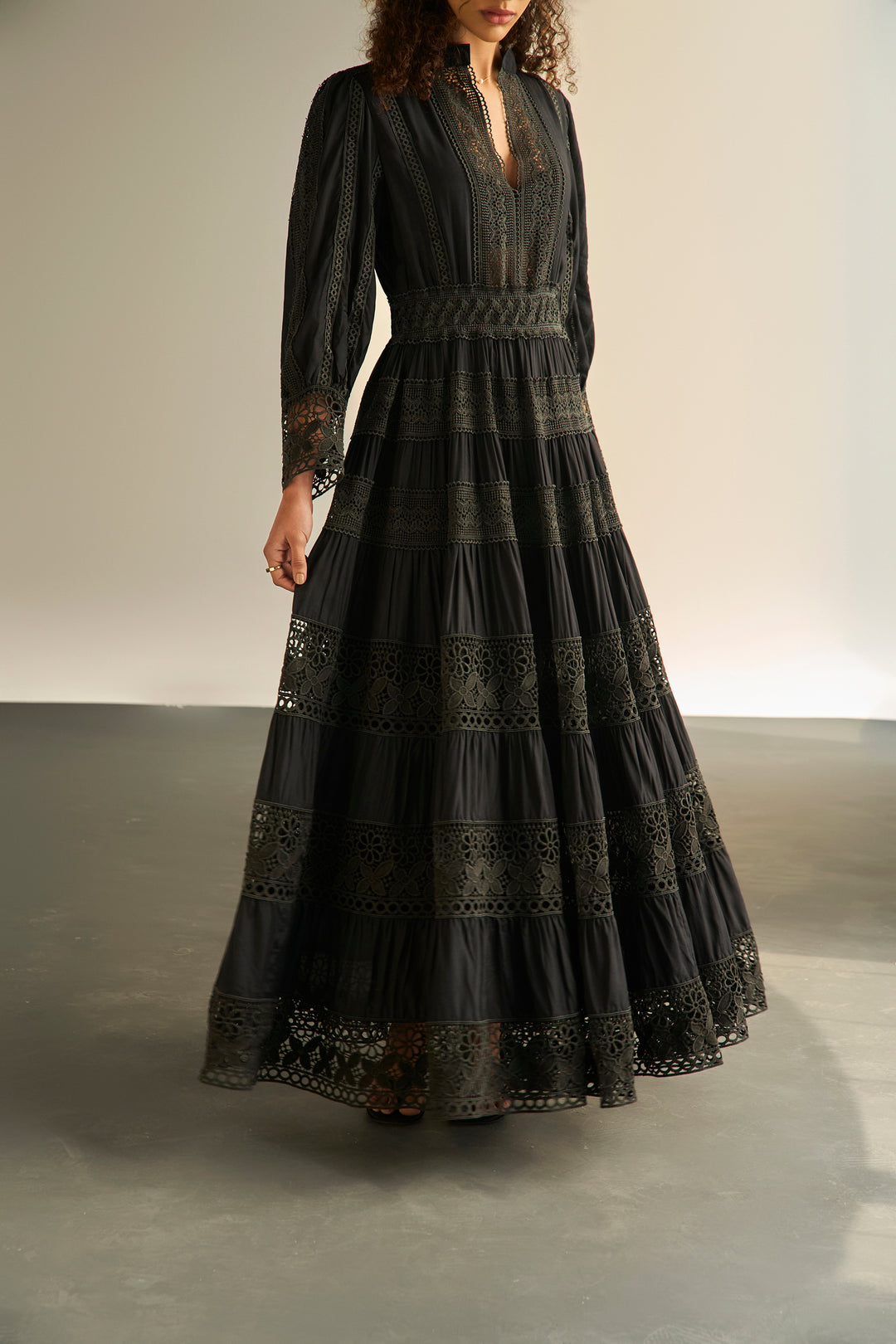 THE ATELIER LACE DRESS - BLACK