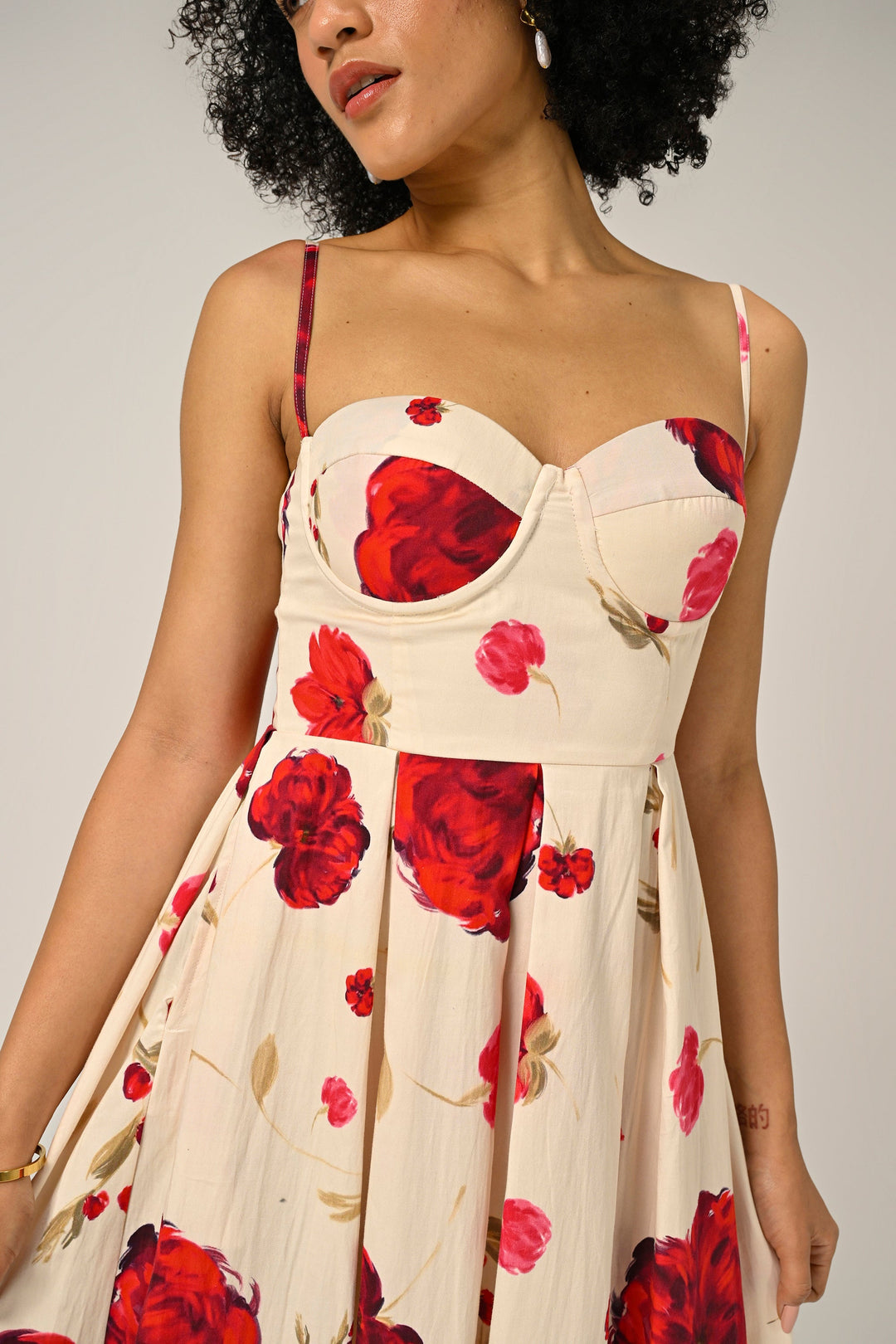 Nourie in Scarlet Muse Padded Dress